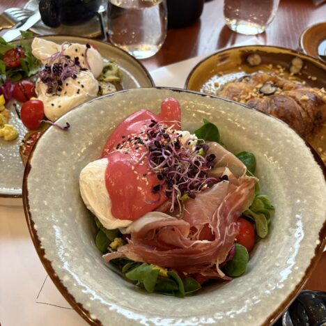 LÁNGOSOM – ハンガリーの美味しいランゴシュのお店 –